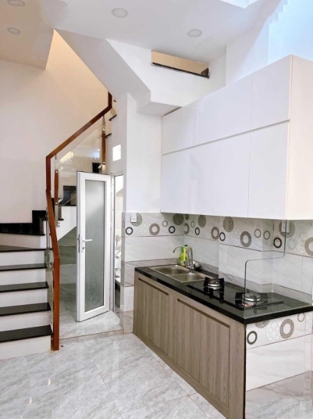 Bán gấp nhà 2 tầng Đường Tôn Đản, Phường 13, Quận 4, Hồ Chí Minh